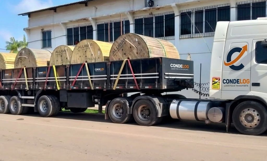 Transporte de equipamentos industriais especiais com planejamento dedicado